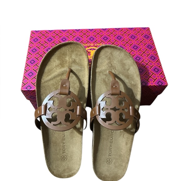 Tory Burch Gold Sandals sz 11 NWT - Picture 1 of 10